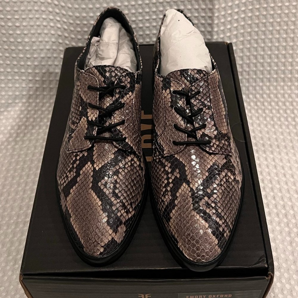 NIB Frye Emory leather oxford Sz 9